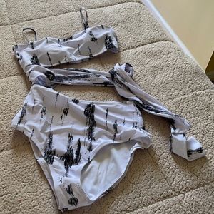 One piece sexy bathing suit